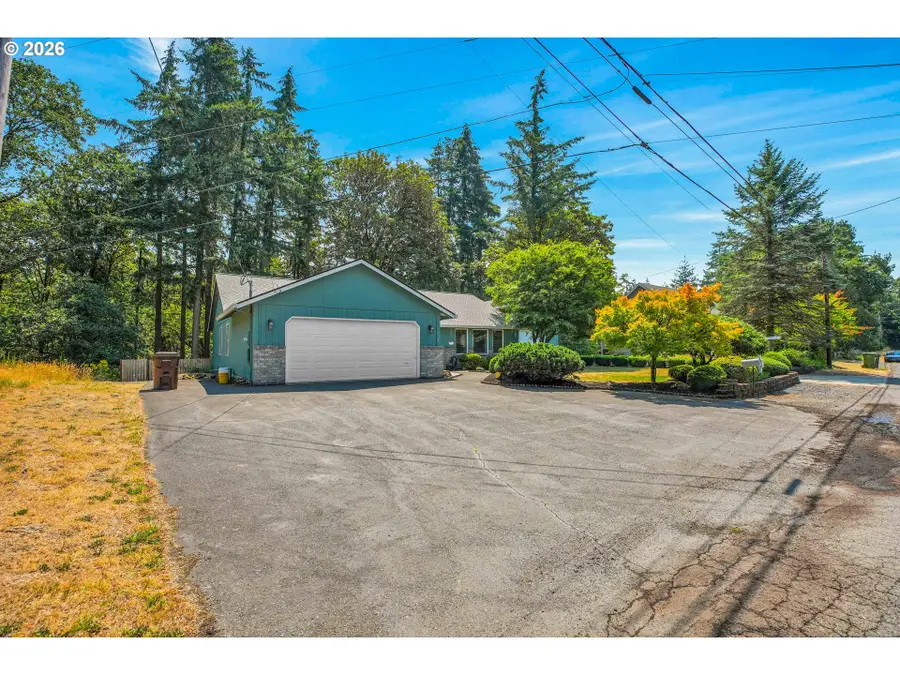 371 Belton Rd, Saint Helens, OR 97051 - #3