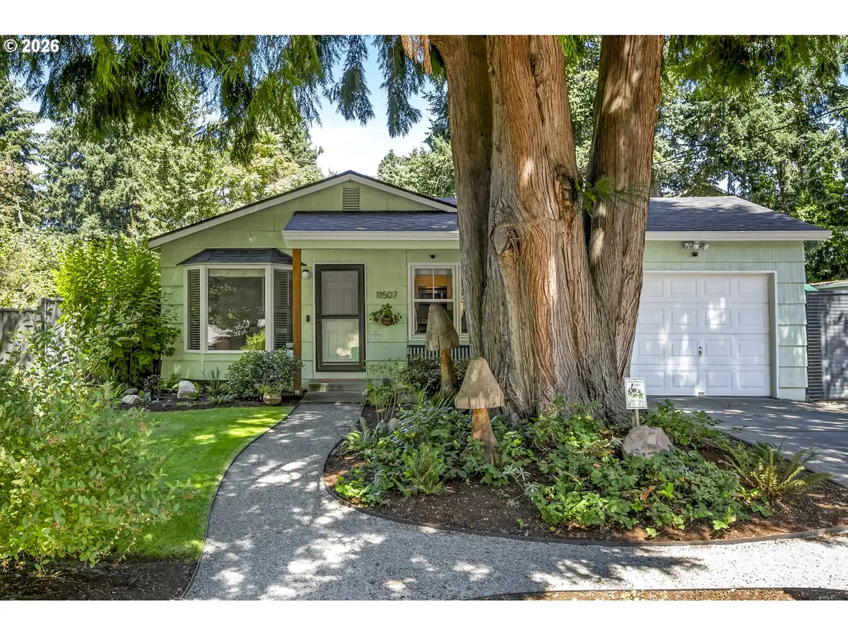 11507 SE Yamhill St, Portland, OR 97216 - #1
