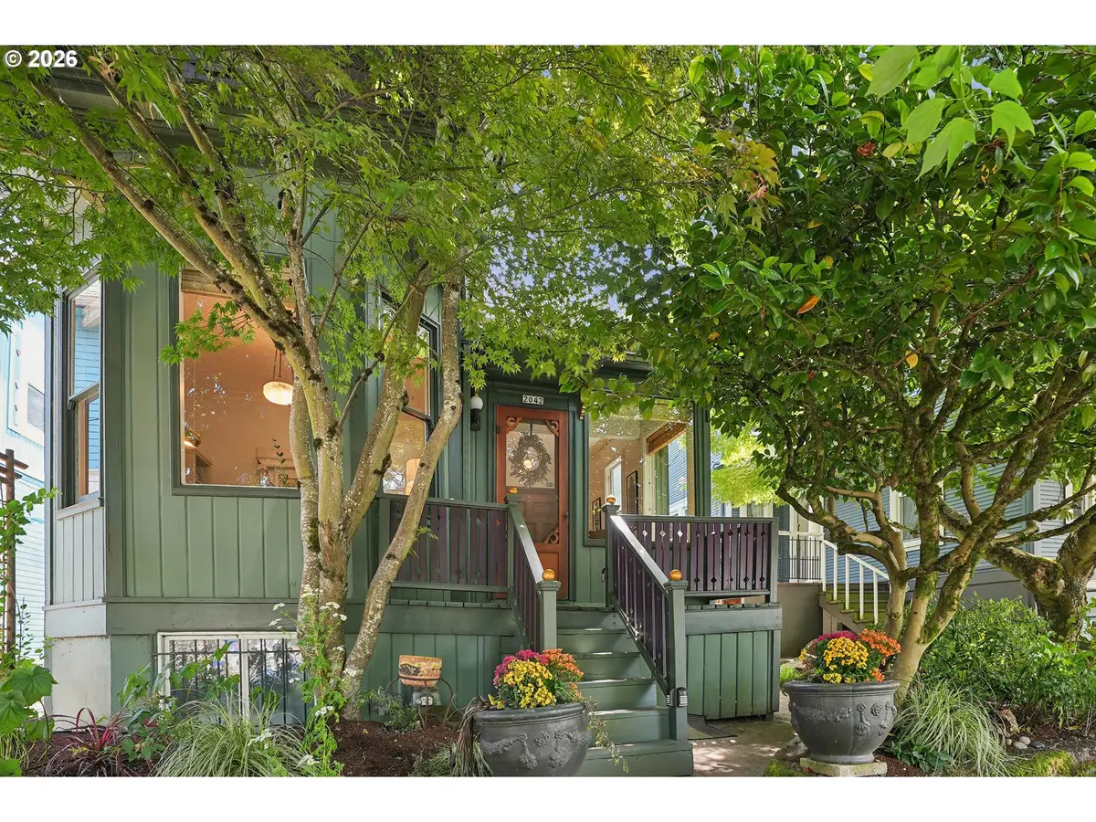 2042 SE Ankeny St, Portland, OR 97214 - #1
