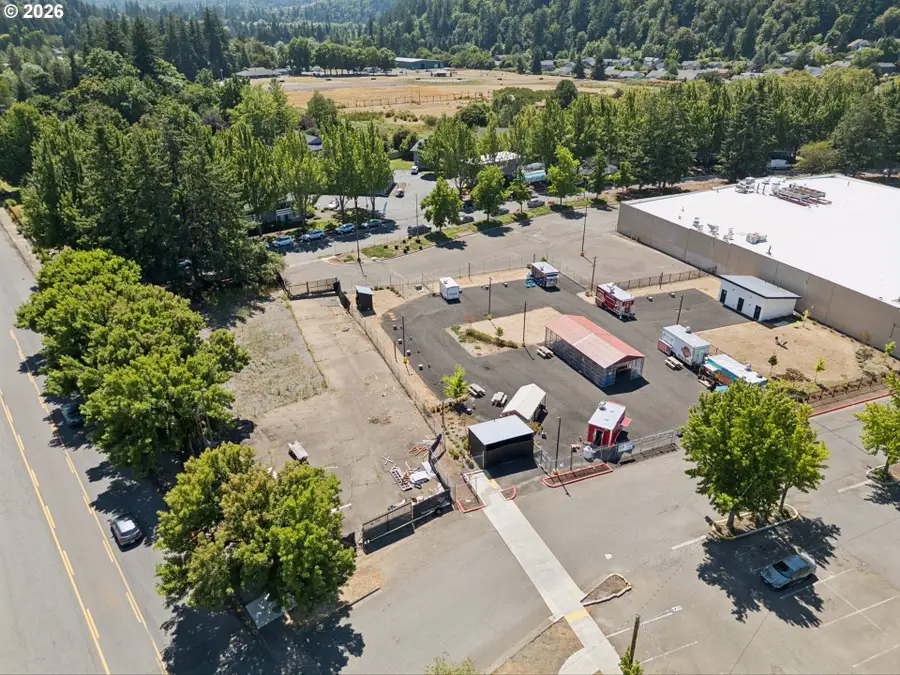 17112 SE Powell Blvd, Portland, OR 97236 - #2