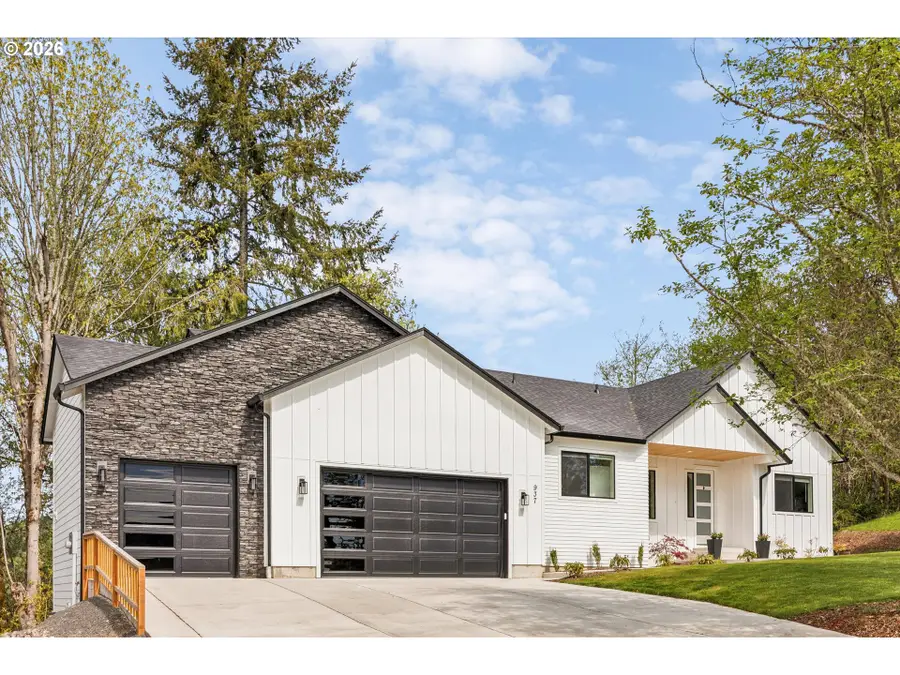 937 Edinburgh Ct, Kelso, WA 98626 - #2