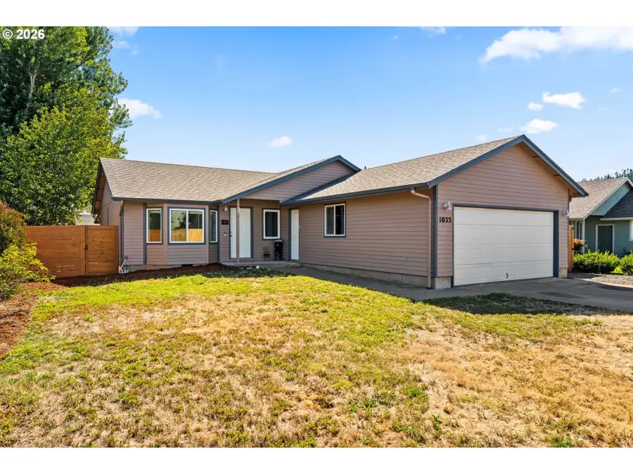 1033 Ash Grove Loop, Creswell, OR 97426 - #2