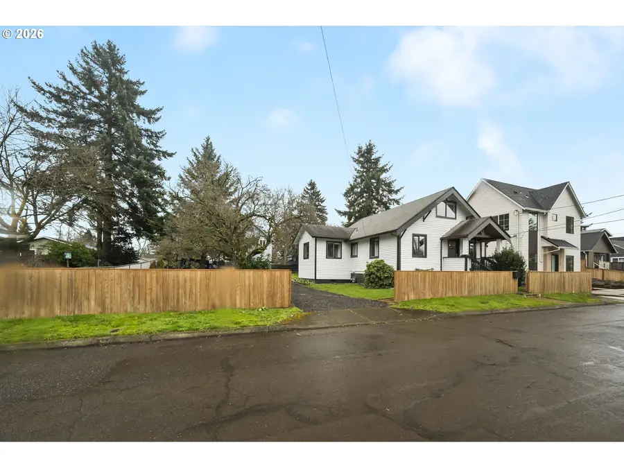 7336 SE Bybee Blvd, Portland, OR 97206 - #2