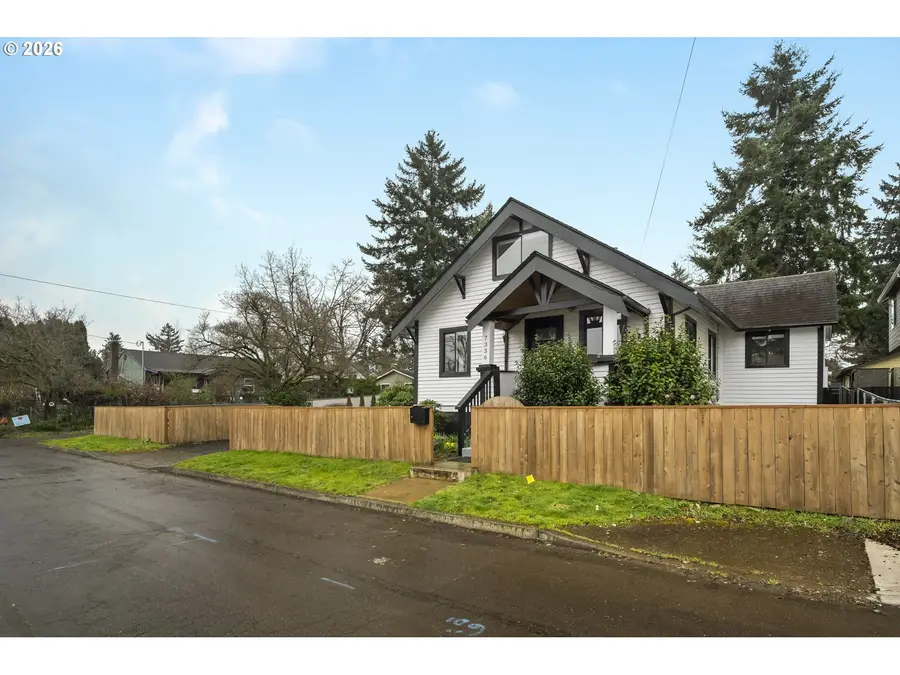 7336 SE Bybee Blvd, Portland, OR 97206 - #3
