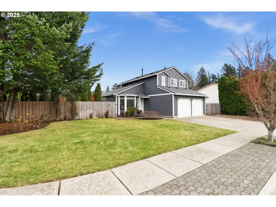 1648 SE Lewellyn Ave, Troutdale, OR 97060 - Image #2