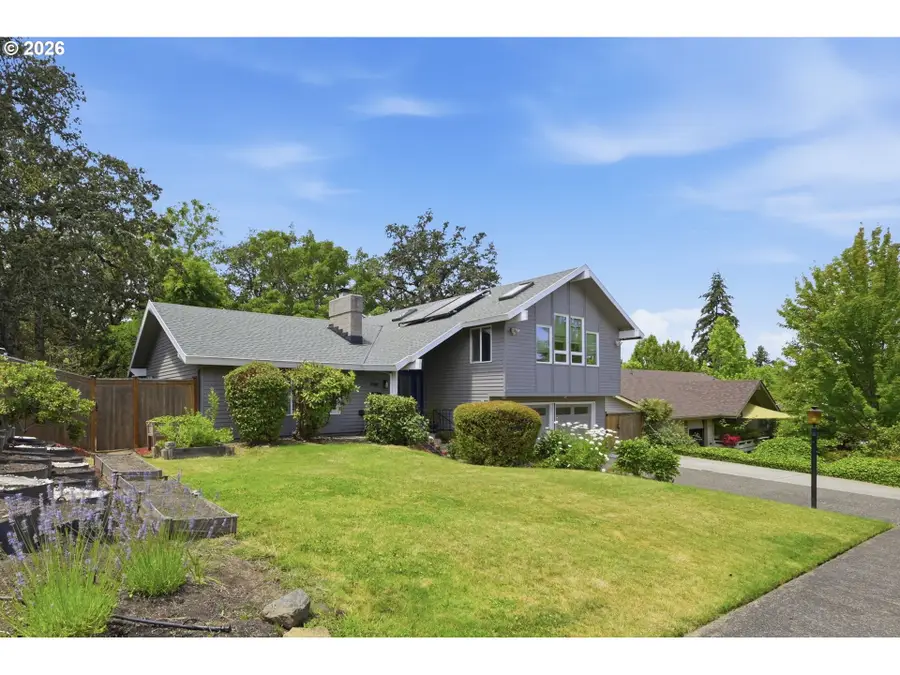 2740 Almaden St, Eugene, OR 97405 - #2