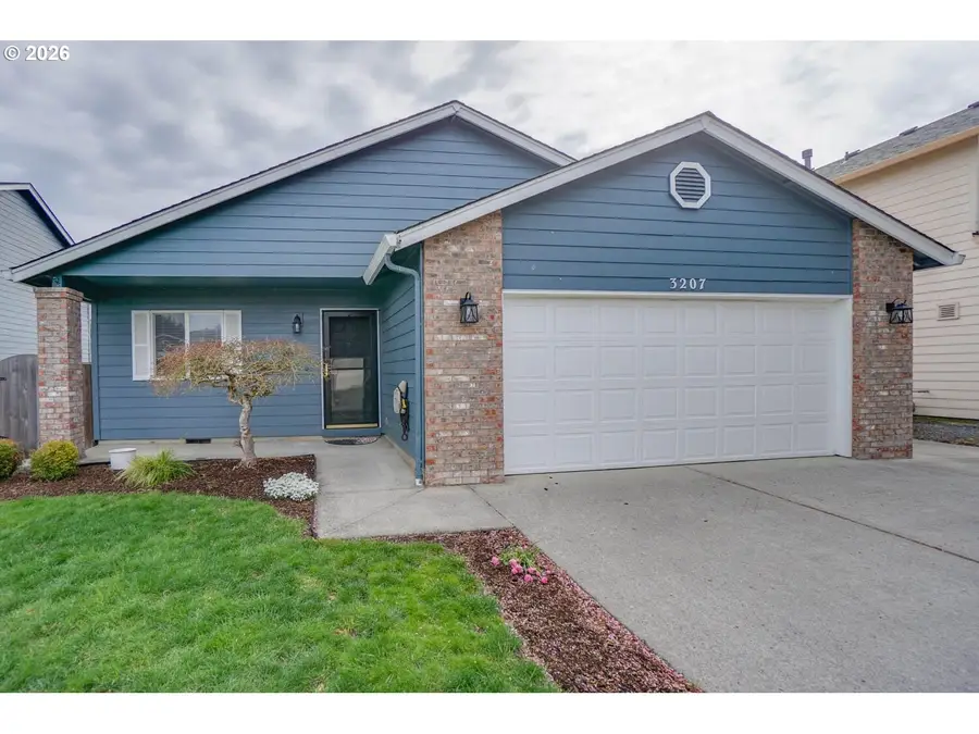3207 NE 171st Ave, Vancouver, WA 98682 - #2