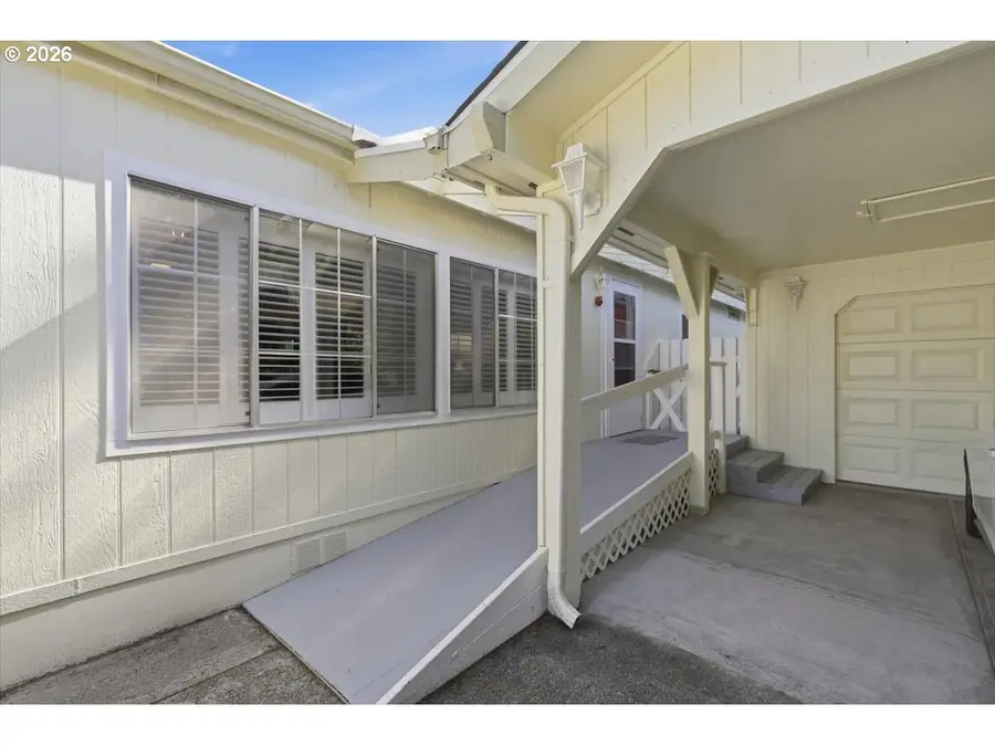146 42nd Way, Florence, OR 97439 - #2