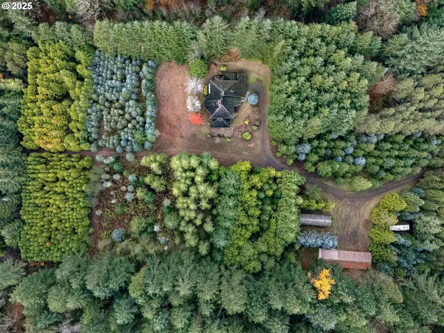 15101 NW Pumpkin Ridge Rd, North Plains, OR 97133 - Image #2