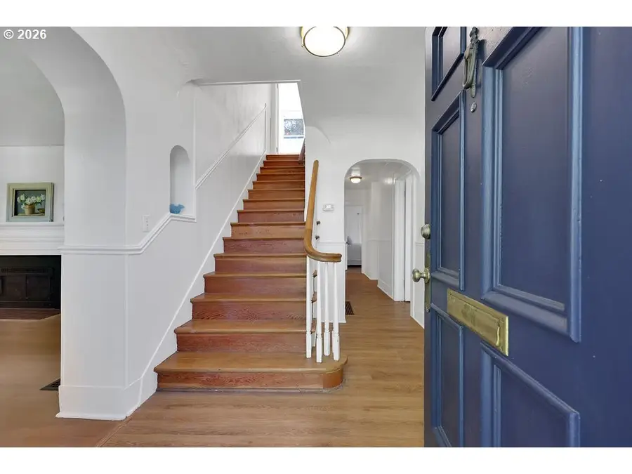 2260 E 15th Ave, Eugene, OR 97403 - #2