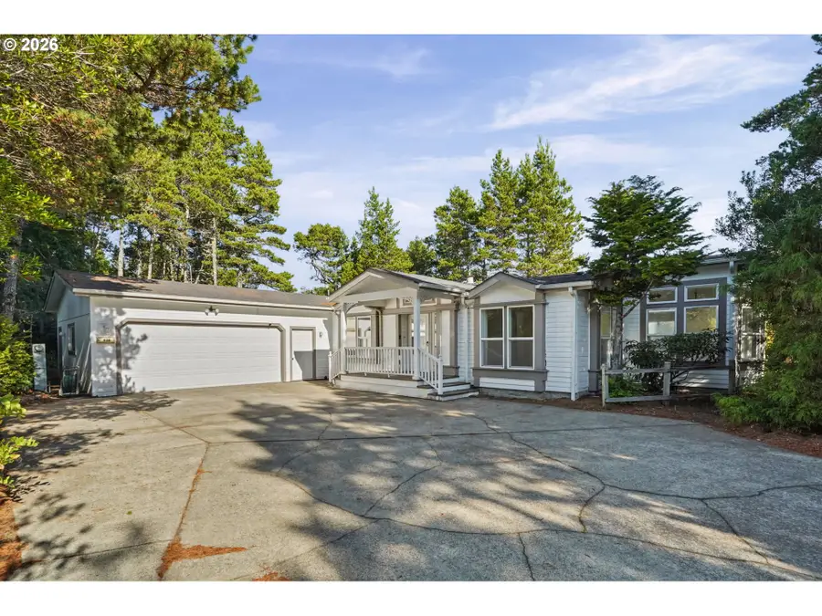 428 Sherwood Loop, Florence, OR 97439 - #2