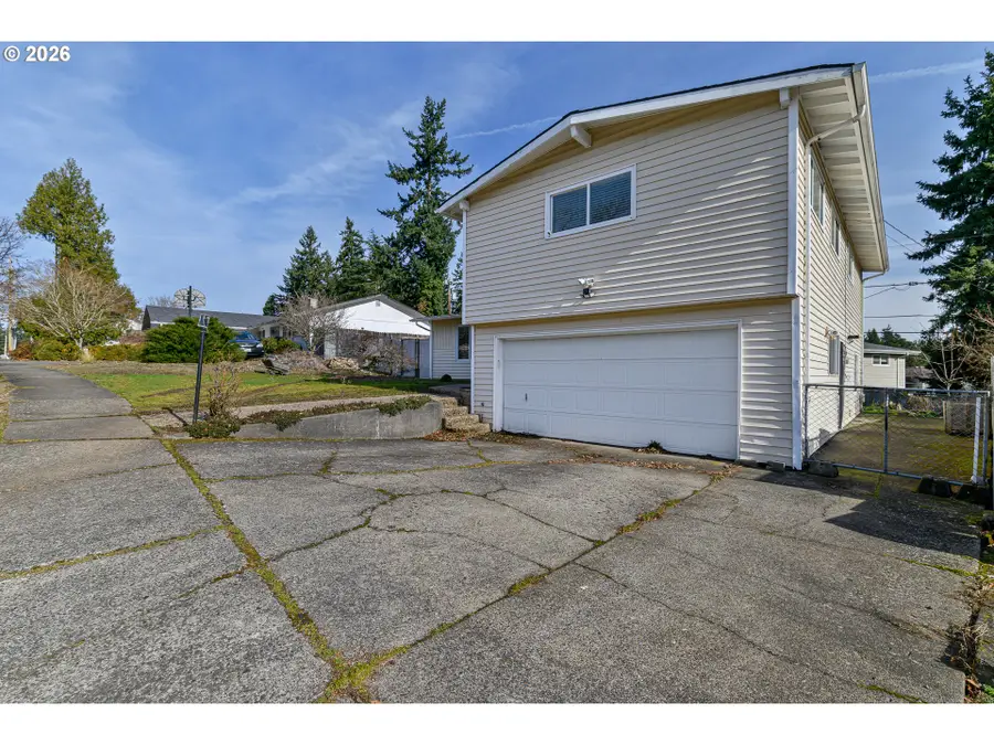 2912 SE 141st Ave, Portland, OR 97236 - Image #2
