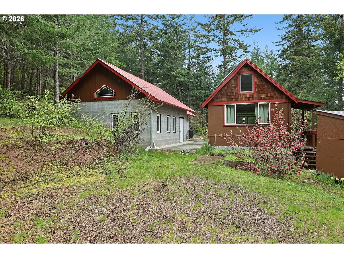 565 Canyon Rd, Lyle, WA 98635 - #1