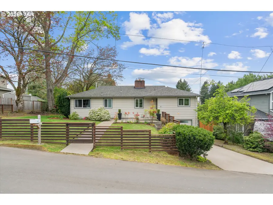 1605 SW 88th Ave, Portland, OR 97225 - #2