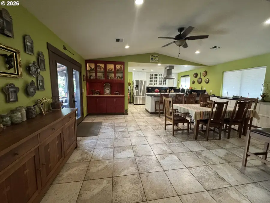 3801 Schull Dr, Hoodriver, OR 97031 - #3