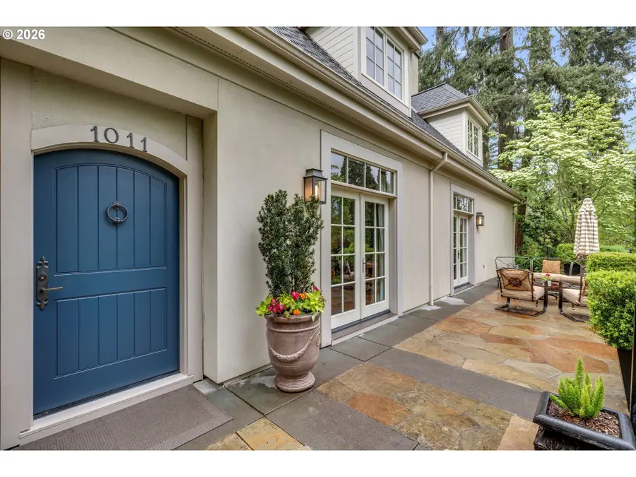 1011 Troon Rd, Lake Oswego, OR 97034 - #3