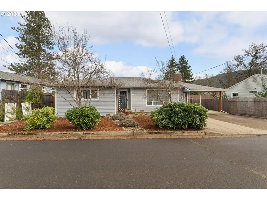 439 W Agee St, Roseburg, OR 97471 - Image #3
