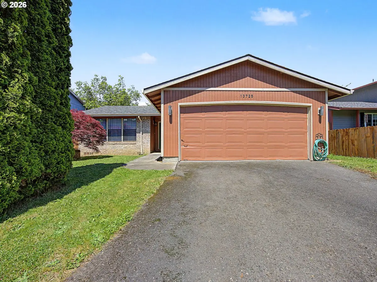 13725 SE Center St, Portland, OR 97236 - #1