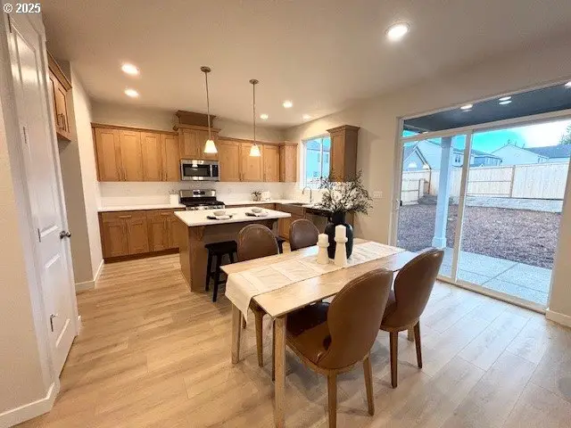 1565 N Young St, Lafayette, OR 97127 - Image #2