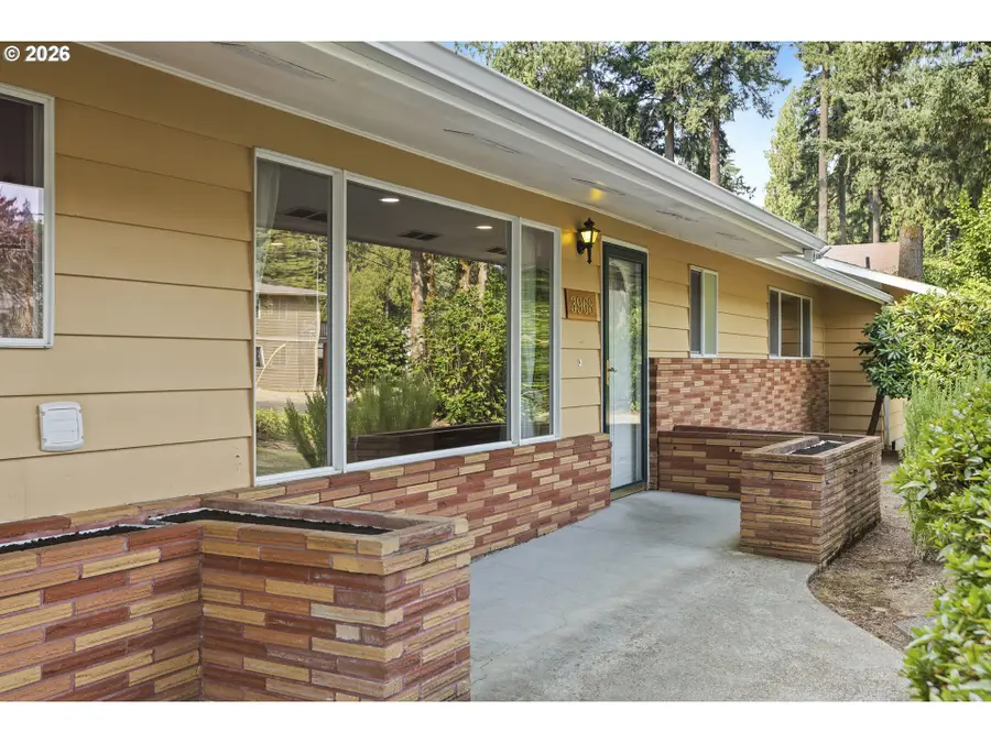 3968 SE Bentley St, Hillsboro, OR 97123 - #3