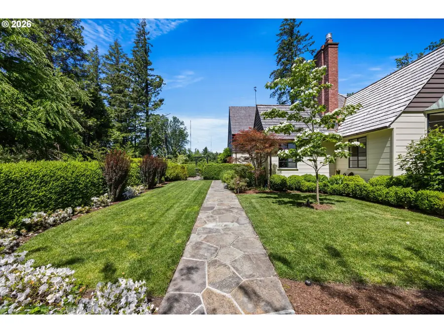 5050 SW Hilltop Ln, Portland, OR 97221 - #2