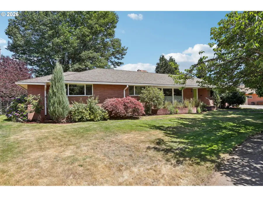 720 NE 107th Pl, Portland, OR 97220 - #2