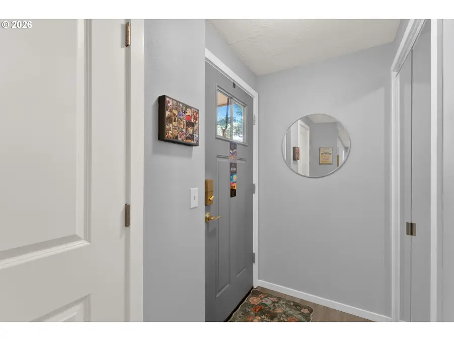 654 Cherry Dr #1, Eugene, OR 97401 - #3