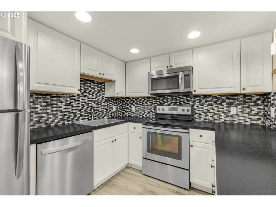 7306 NE 16th Ave, Vancouver, WA 98665 - #3