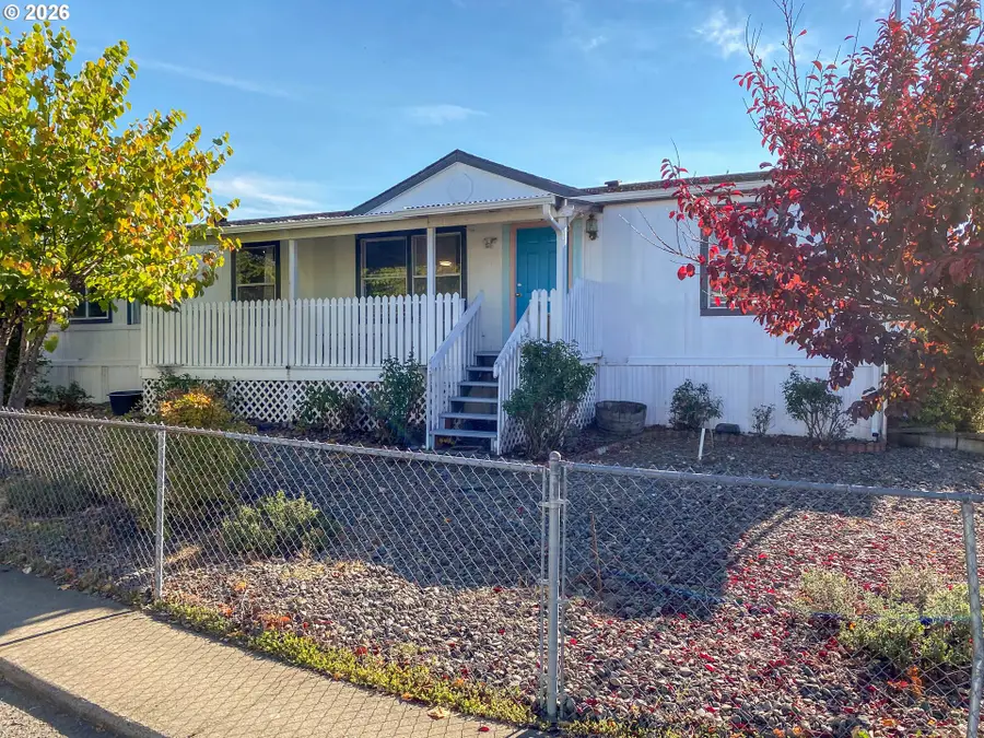 173 NW Broc Dr, Winston, OR 97496 - #3
