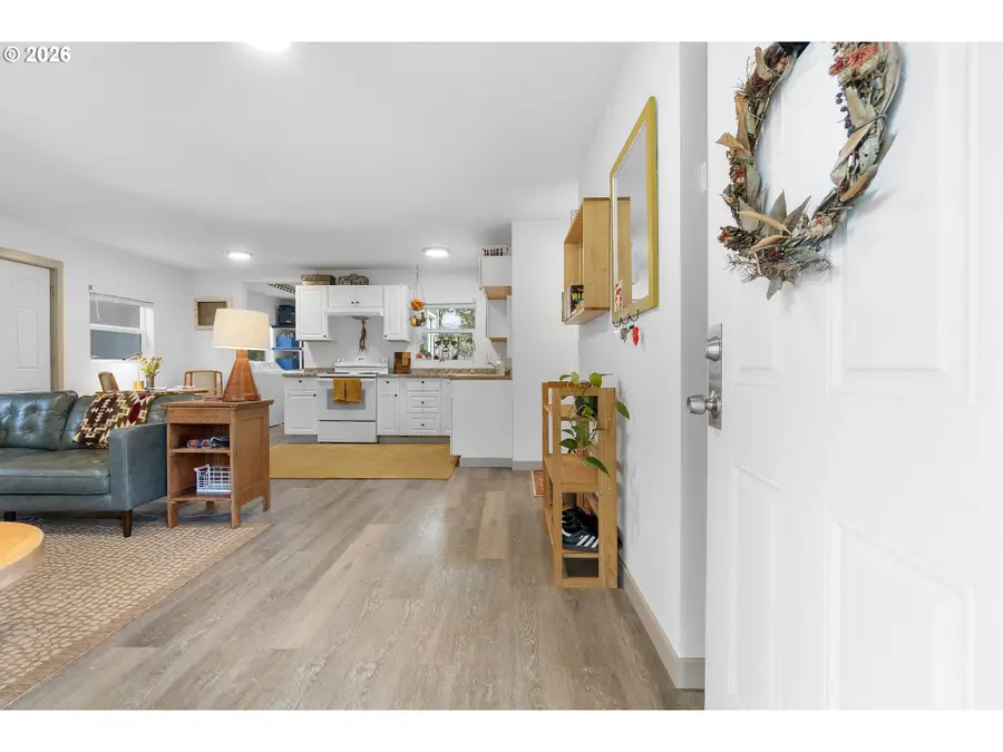 9946 N Lombard St, Portland, OR 97203 - #2