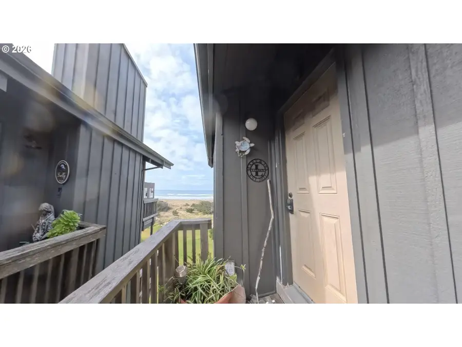 29134 Ellensburg Ave #1, Gold Beach, OR 97444 - #3