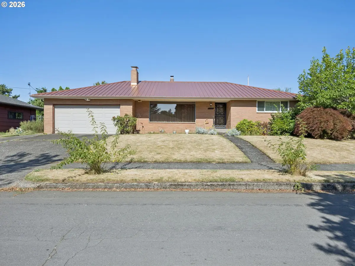 709 NE 107th Pl, Portland, OR 97220 - #1