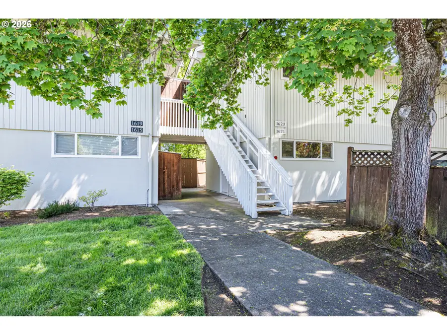 1619 Garfield Pl, Eugene, OR 97402 - #2