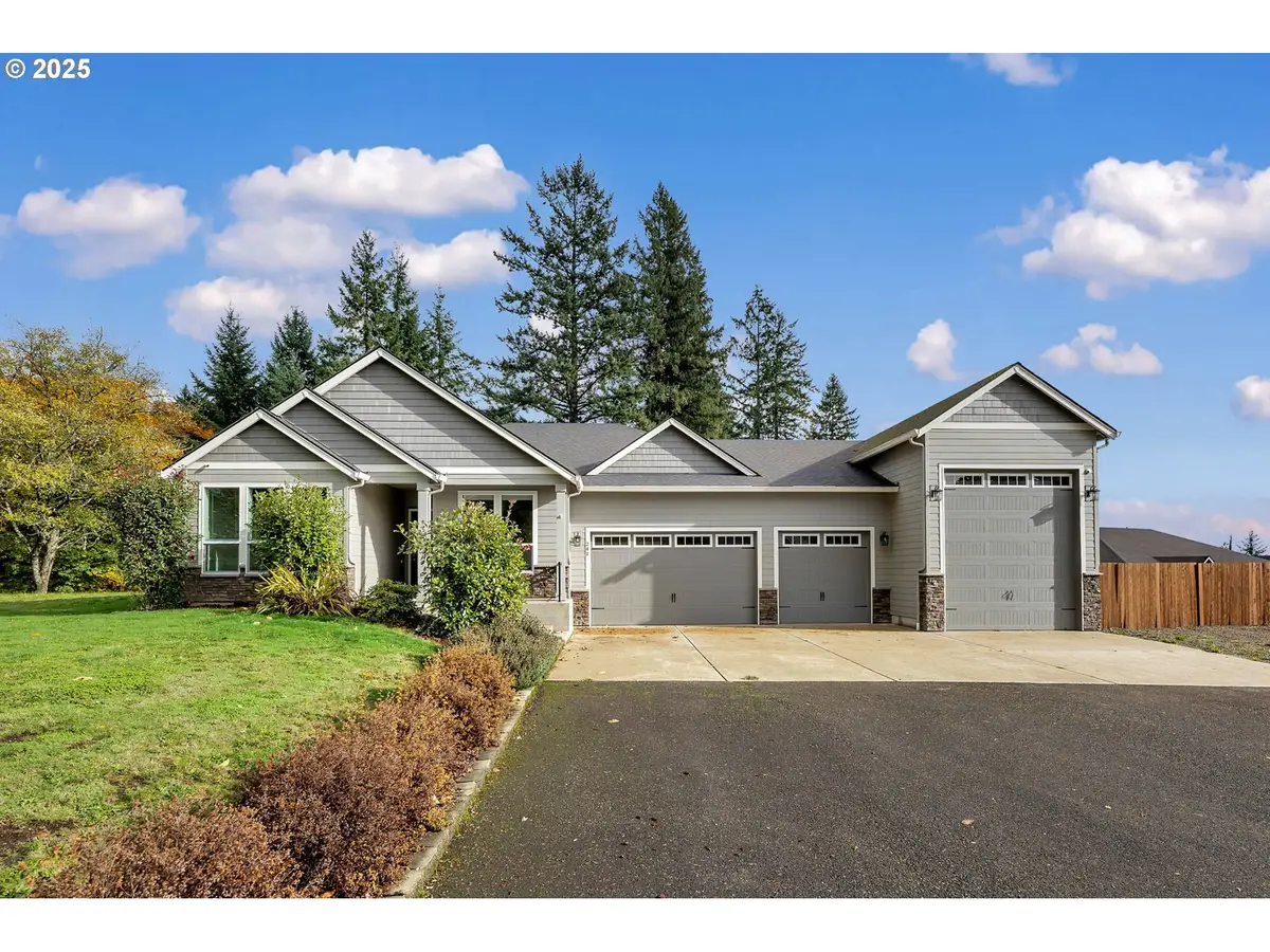 241 Junco Ln, Woodland, WA 98674 - Image #1