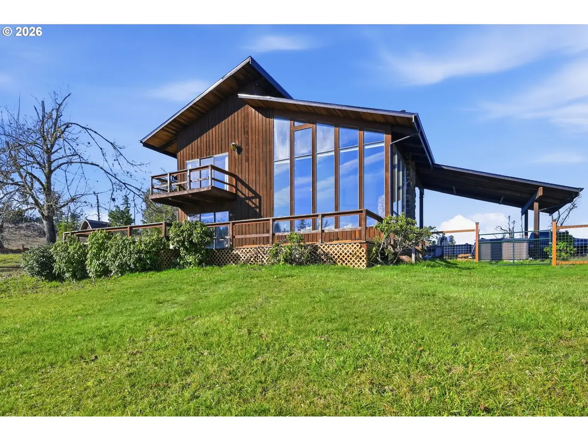 31149 Camas Swale Rd, Creswell, OR 97426 - #1