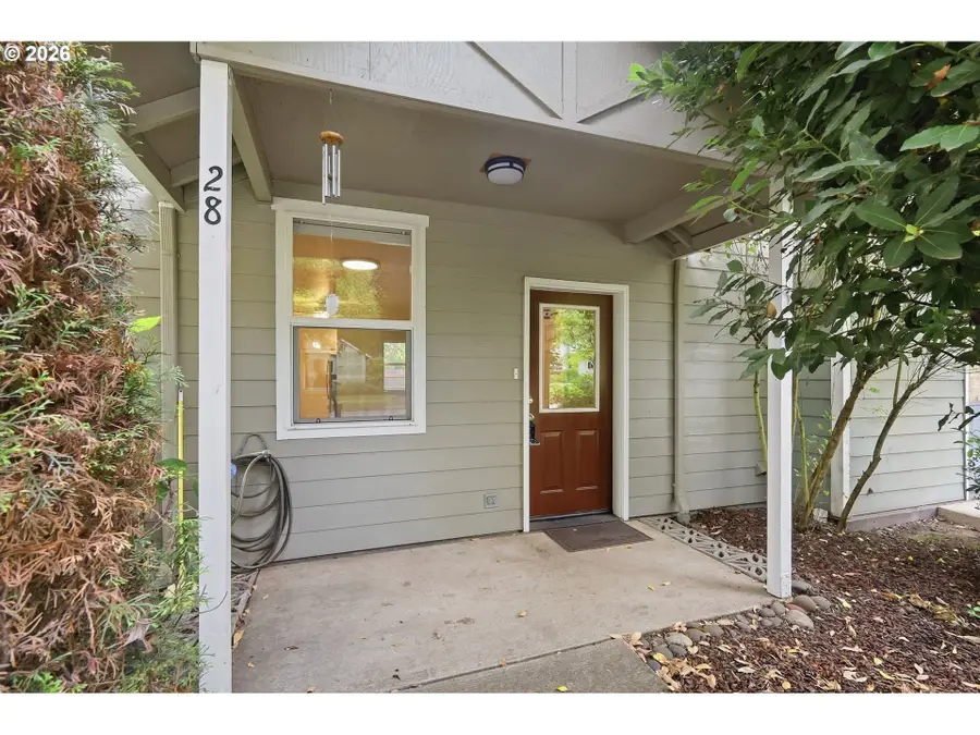 28 Lawrence St, Eugene, OR 97401 - #2