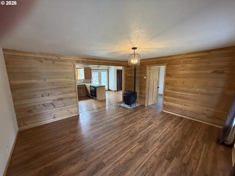 197 N 13th St, Lakeside, OR 97449 - #2