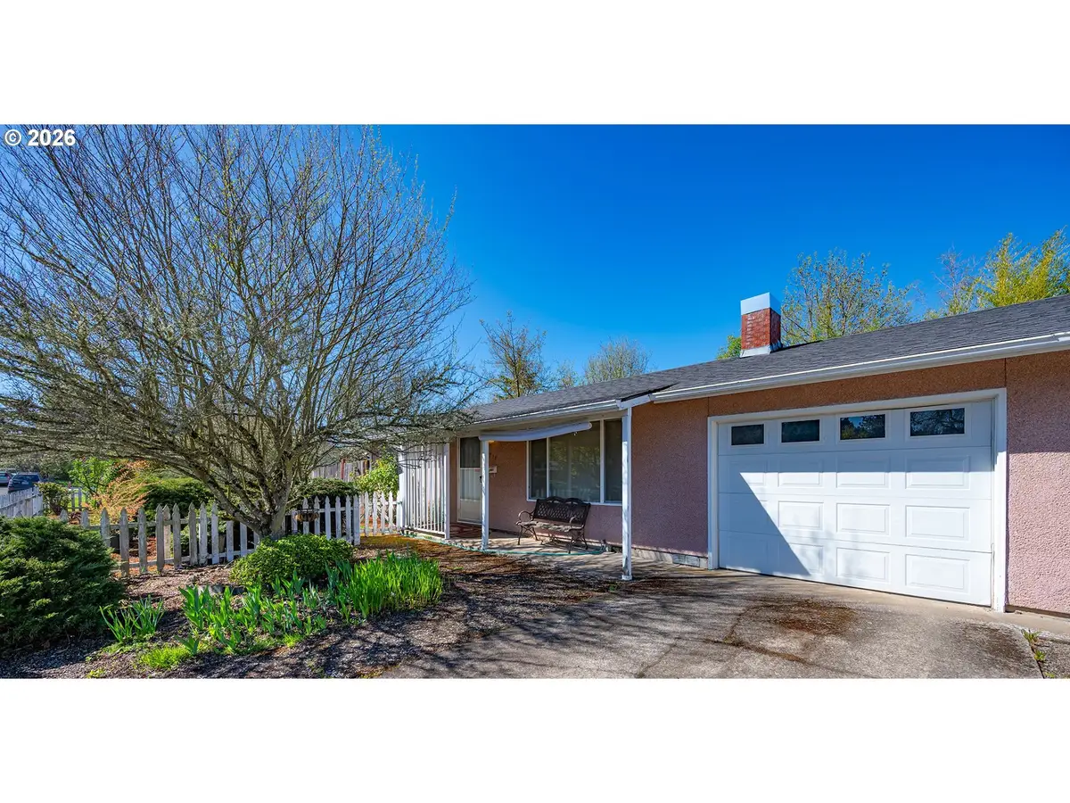 2190 Pierce St, Eugene, OR 97405 - #1
