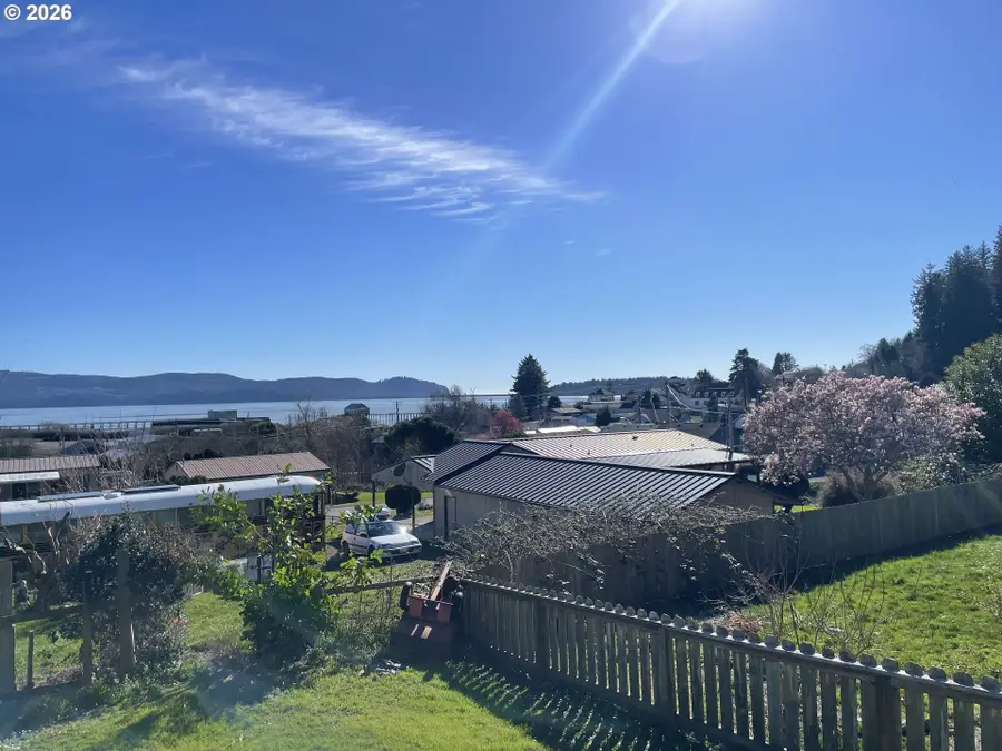 805 Birch Ave, Garibaldi, OR 97118 - #3