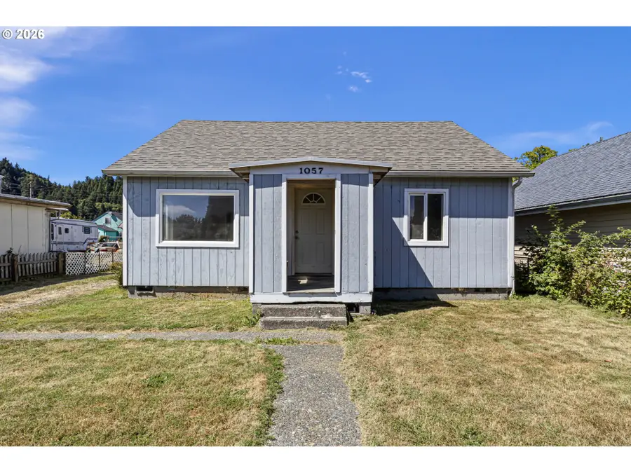 1057 Greenwood Ave, Reedsport, OR 97467 - #3