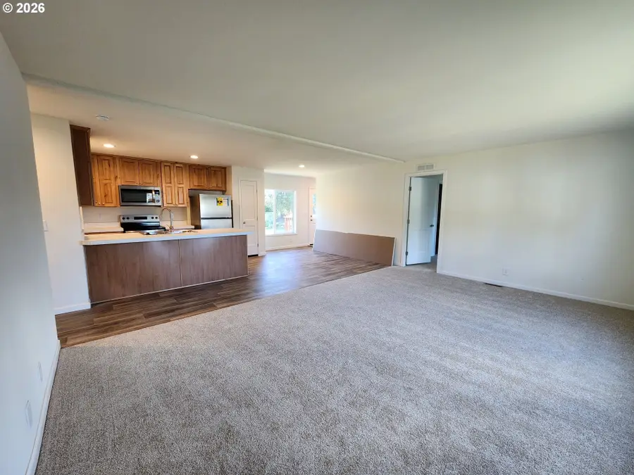 110 NW 4th St #F16, Warrenton, OR 97146 - #3