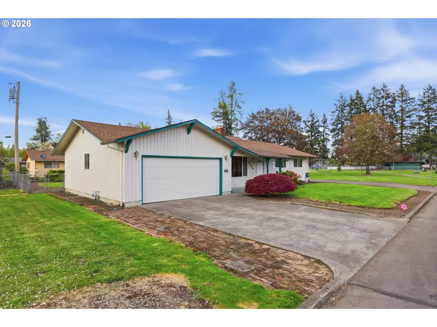 2925 17th Ave, Forest Grove, OR 97116 - #2
