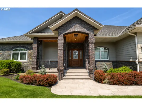 121 Ridge Dr, LaGrande, OR 97850