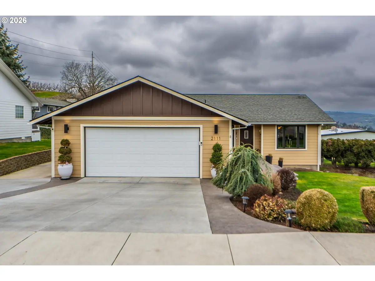 2111 View Ct, The Dalles, OR 97058 - Image #1