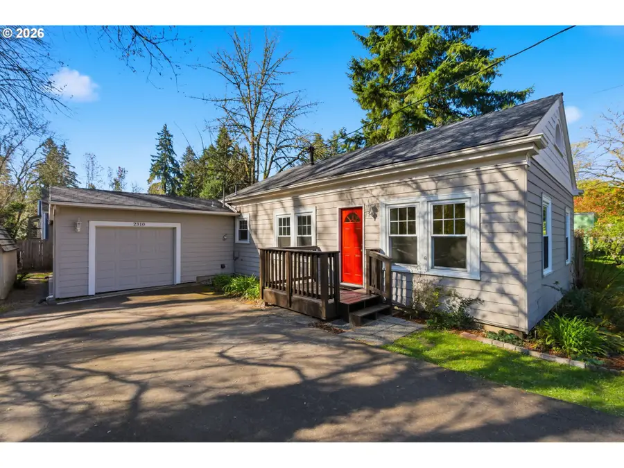 2310 SW Dolph Ct, Portland, OR 97219 - #2