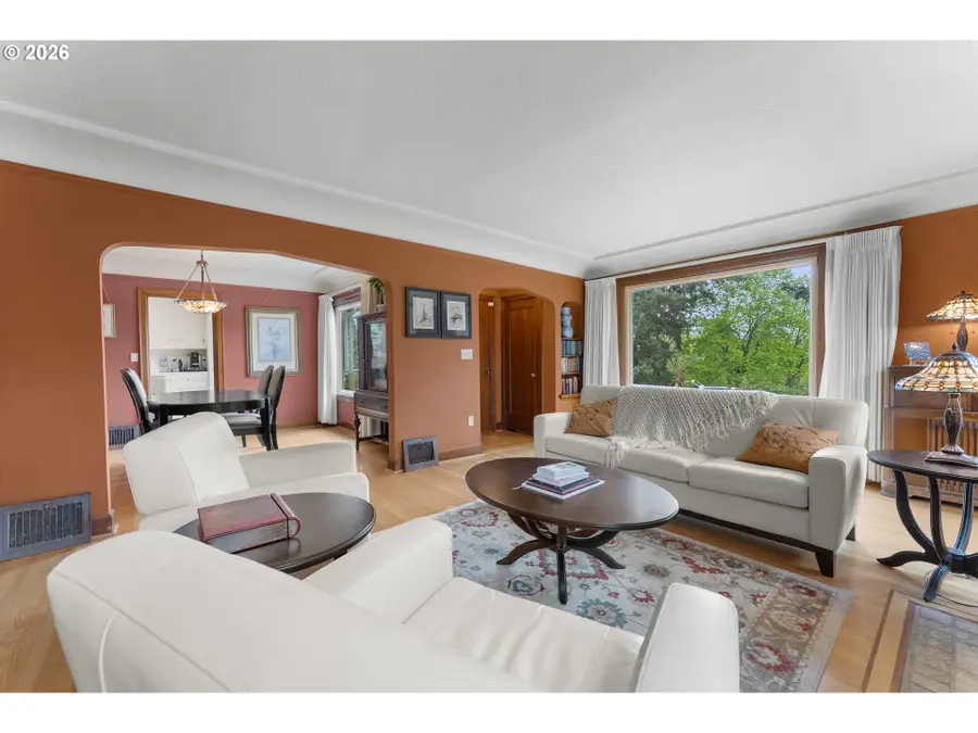 7017 NE Sacramento St, Portland, OR 97213 - #3