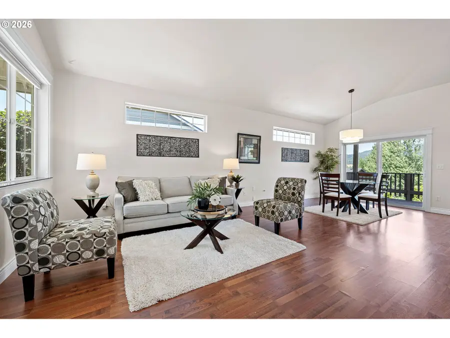 3466 Ambleside Dr, Springfield, OR 97477 - #3