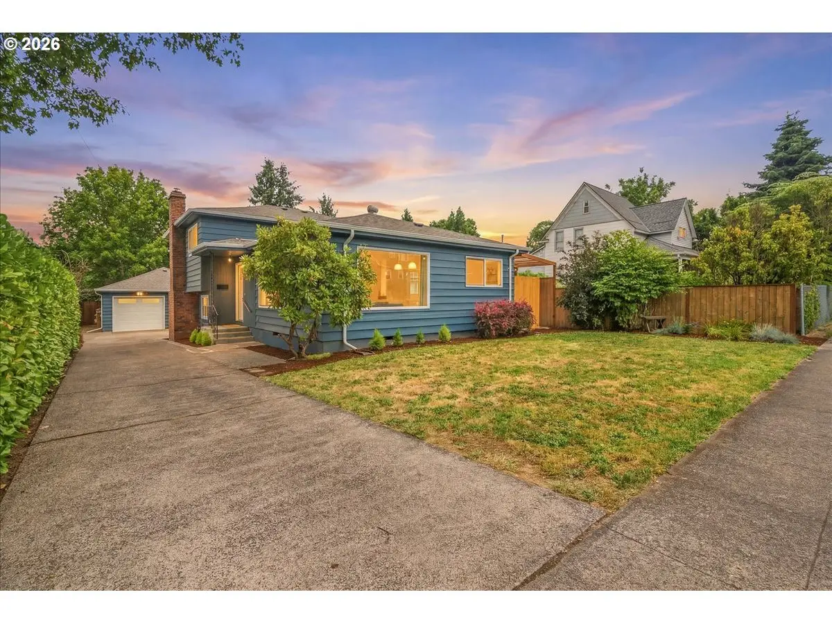9005 N Central St, Portland, OR 97203 - #1