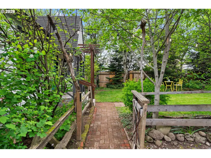 11944 SE Mill Ct, Portland, OR 97216 - #2