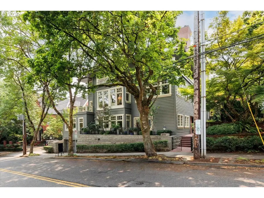 2172 SW Park Pl #C, Portland, OR 97205 - #2